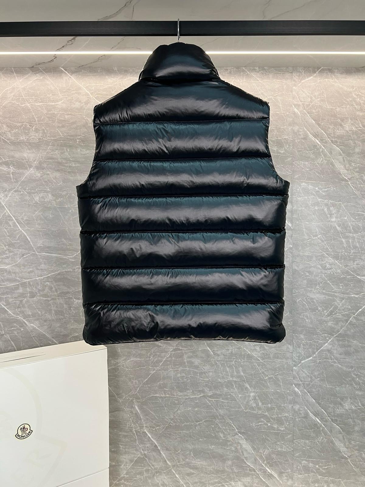 Moncler Tibb Down Bodywarmer Black - Image 3