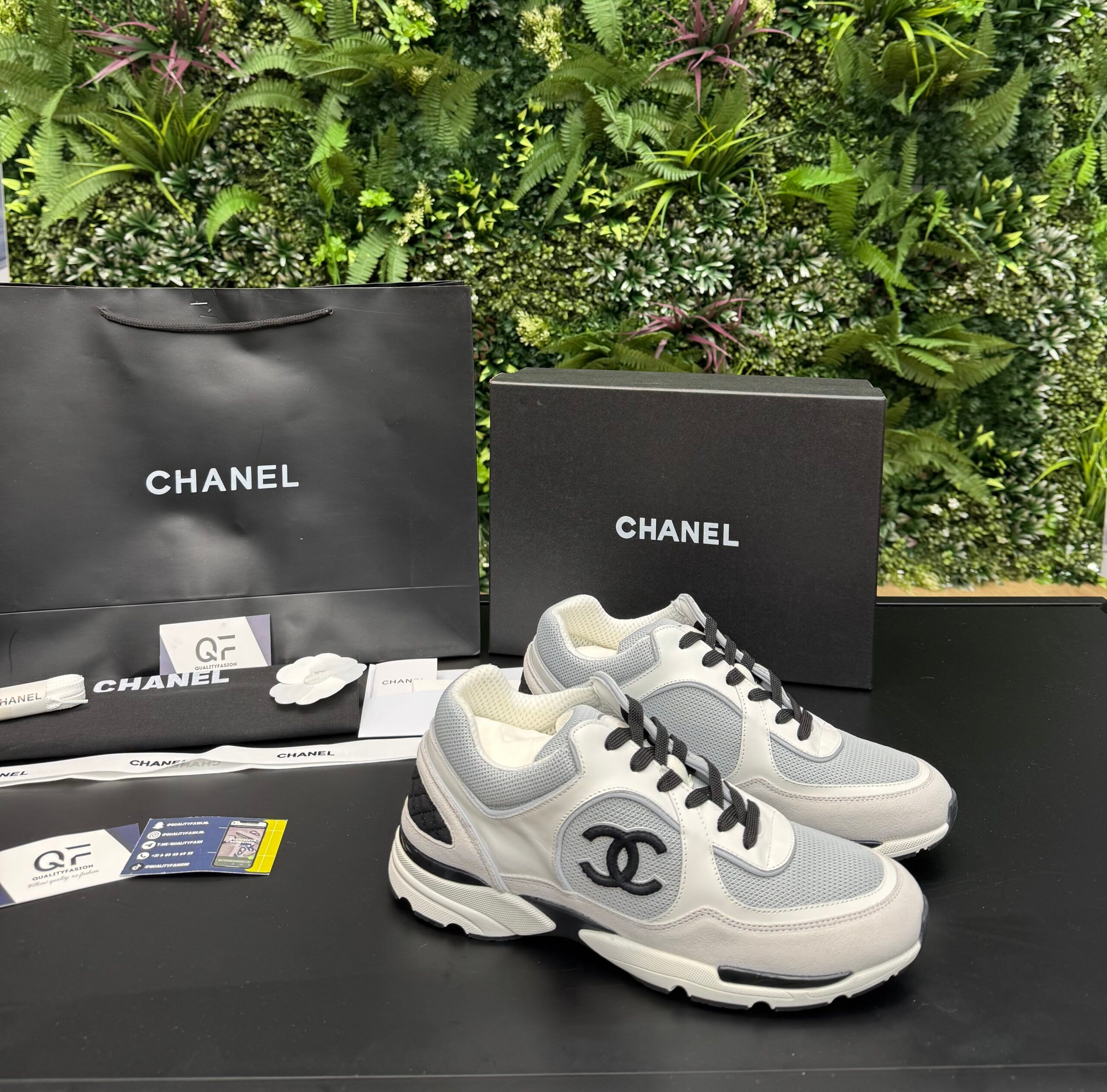 Chanel Low Top Trainer White/Black