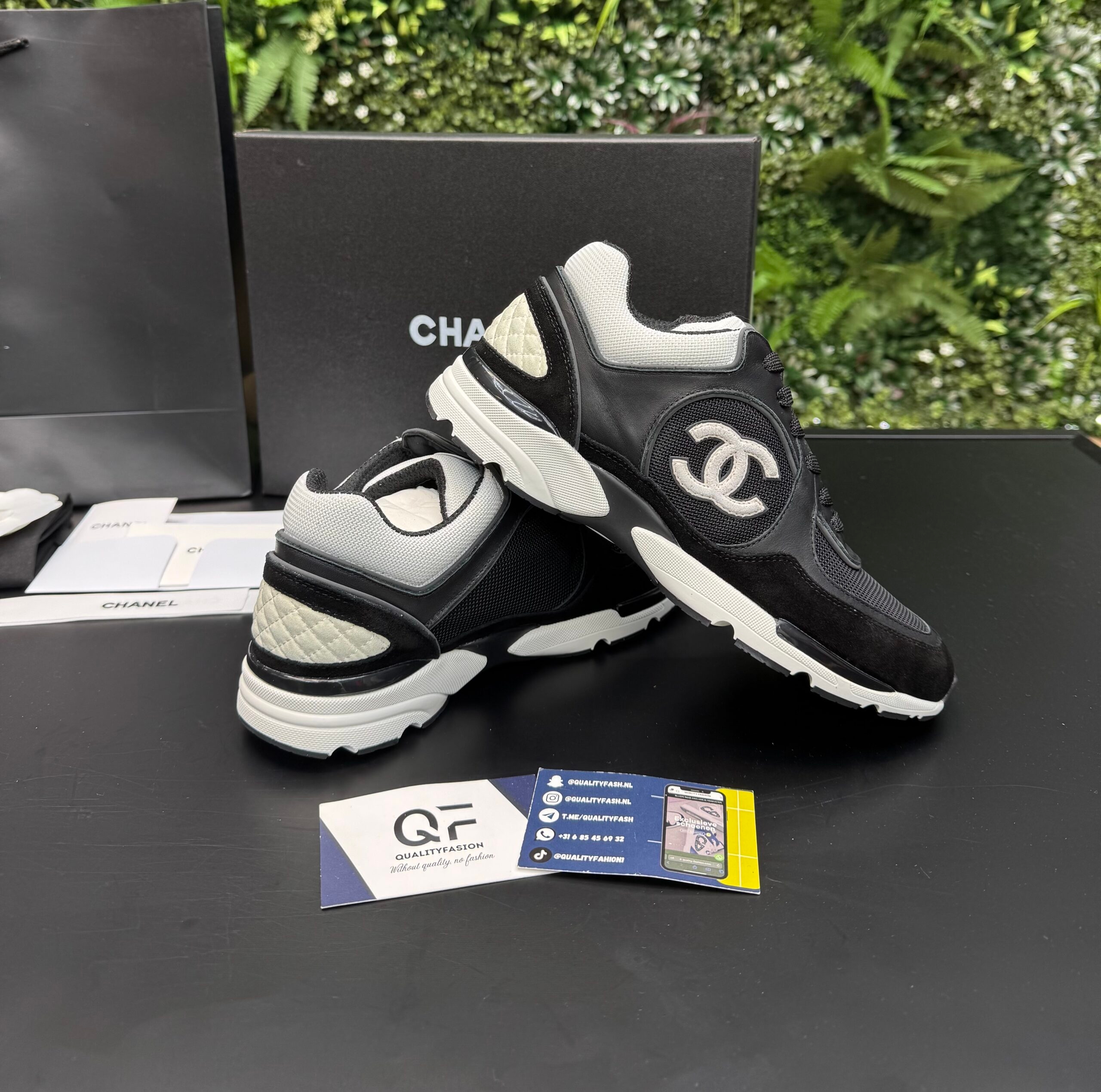 Chanel Low Top Trainer Black/White - Image 2