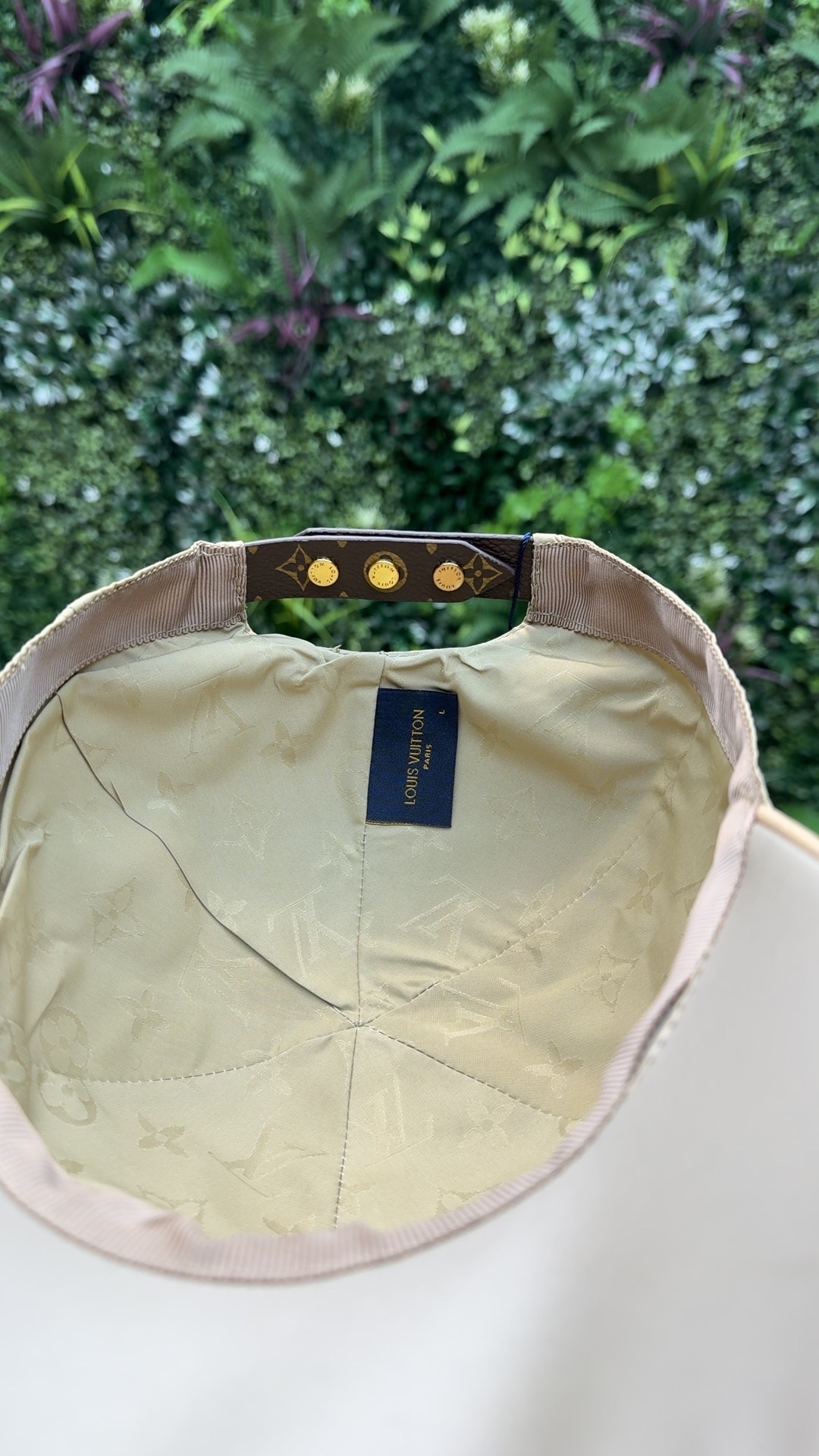 Louis Vuitton Get Ready Cap Creme - Image 2