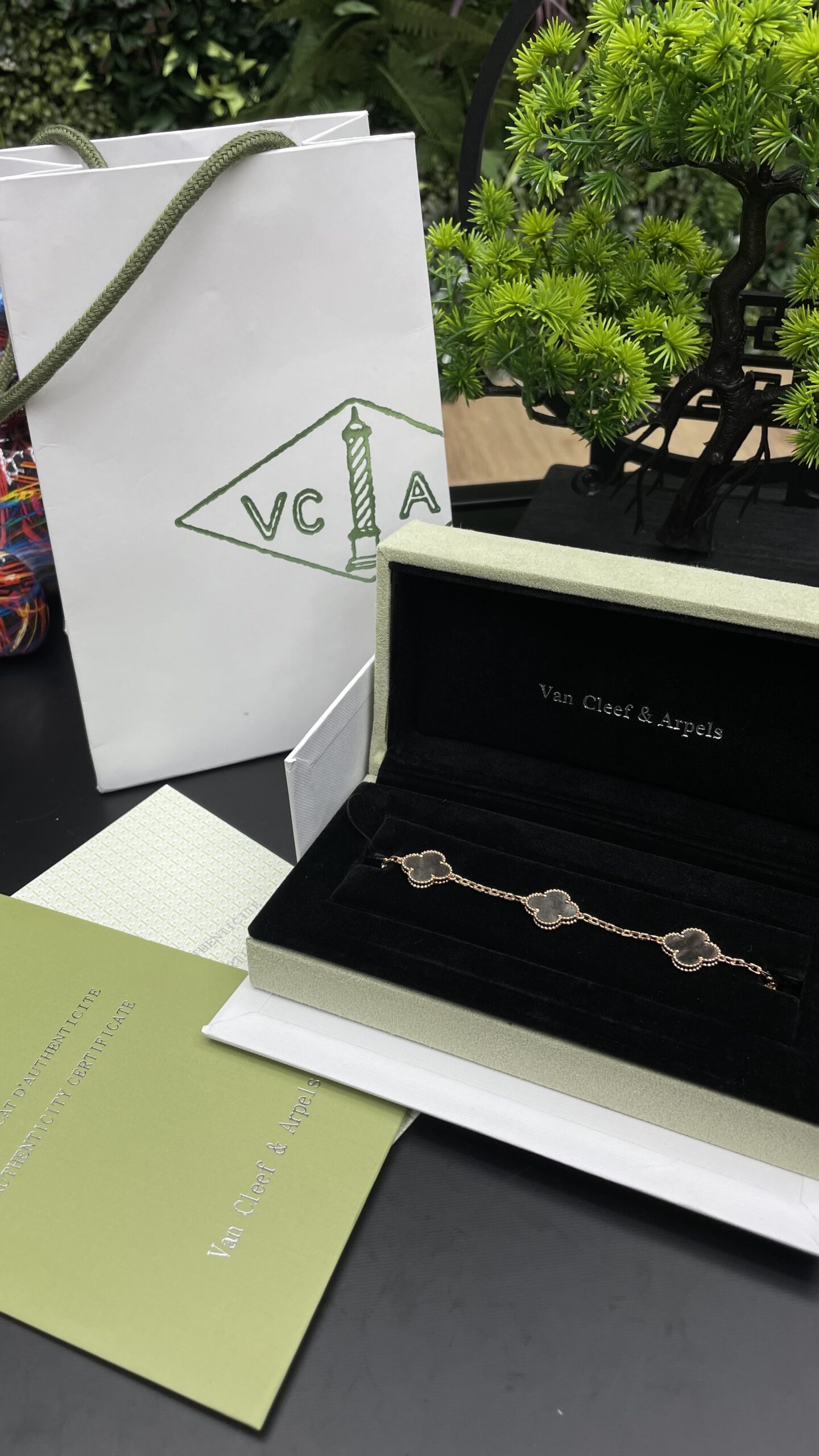 Van Cleef & Arpels Vintage Alhambra bracelet 5 motifs Rosé Gold/Grey