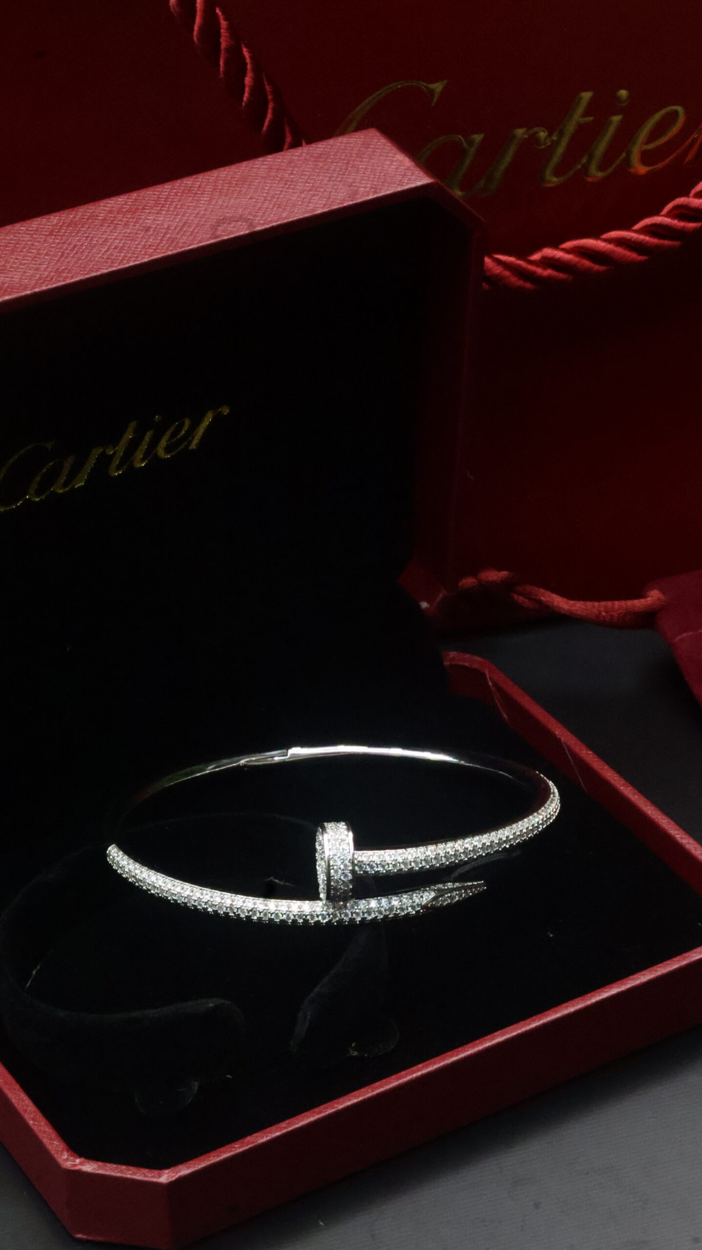 Cartier Juste Un Clou bracelet Silver Moissanite ( Diamond Tester )