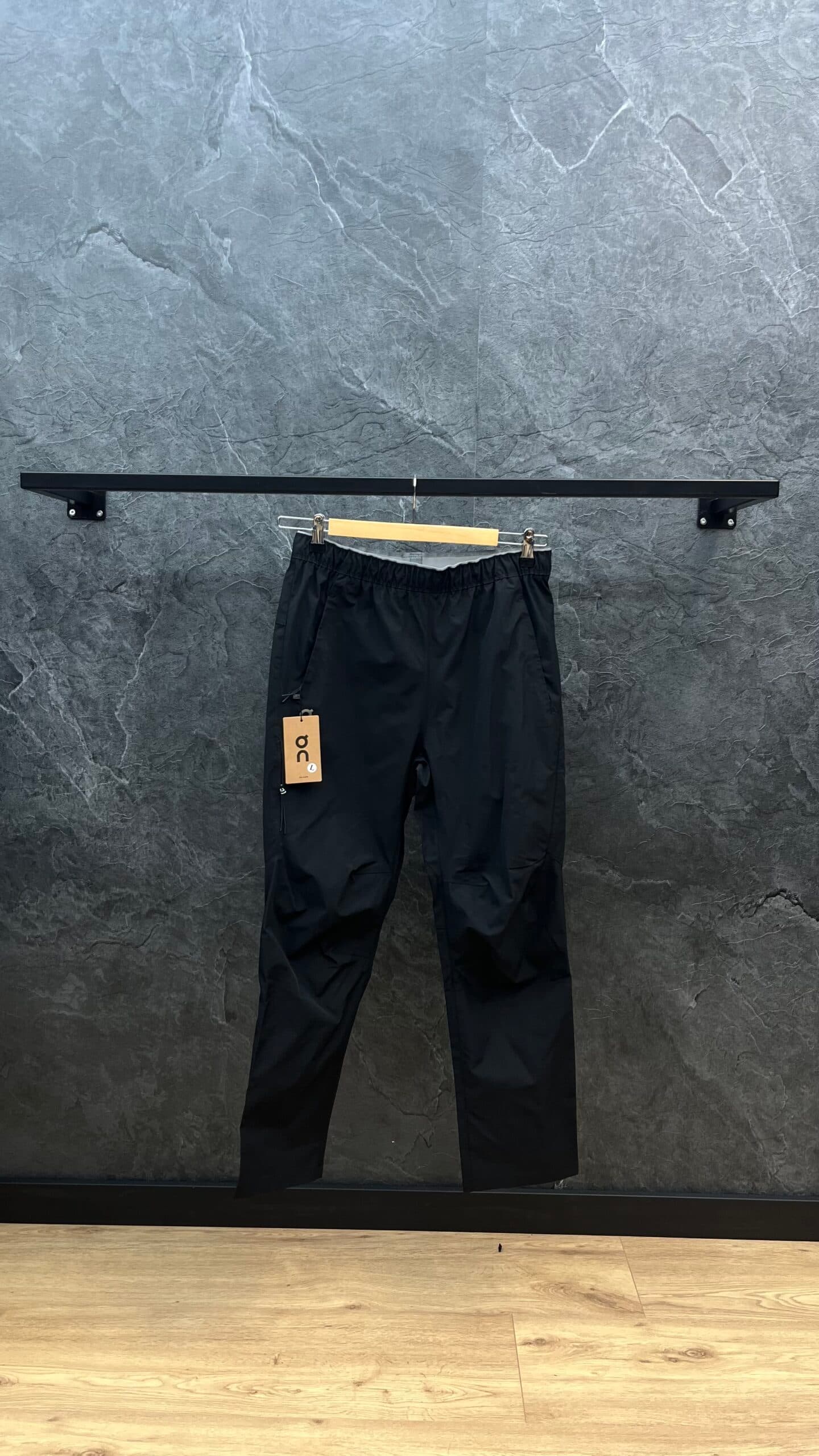 On Running Core Pants Black