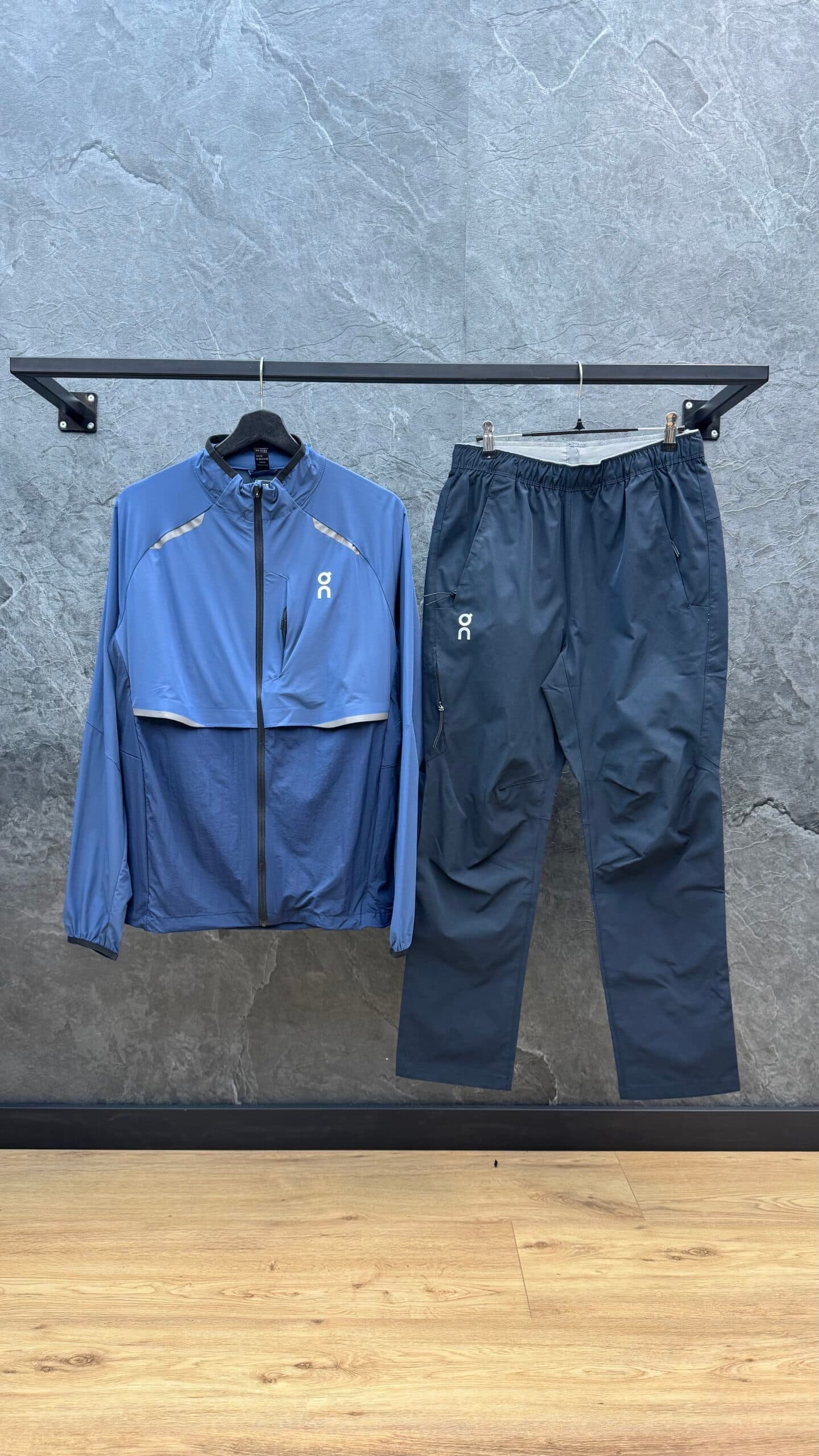 On Running Core Tracksuit Blue