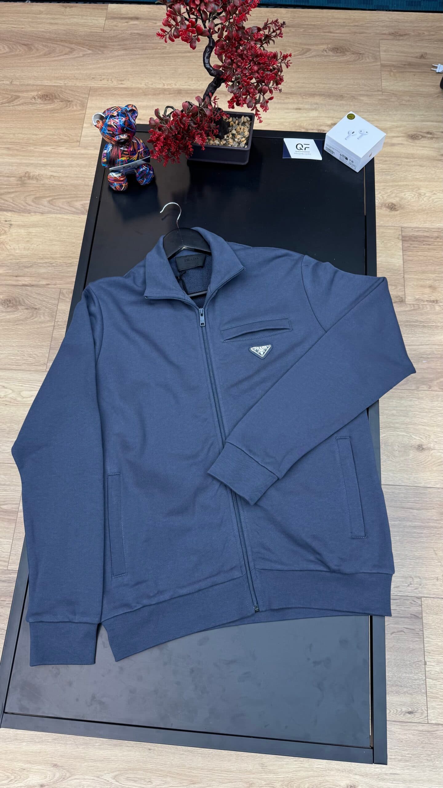 Prada Zipped Up Cotton Vest Antraciet