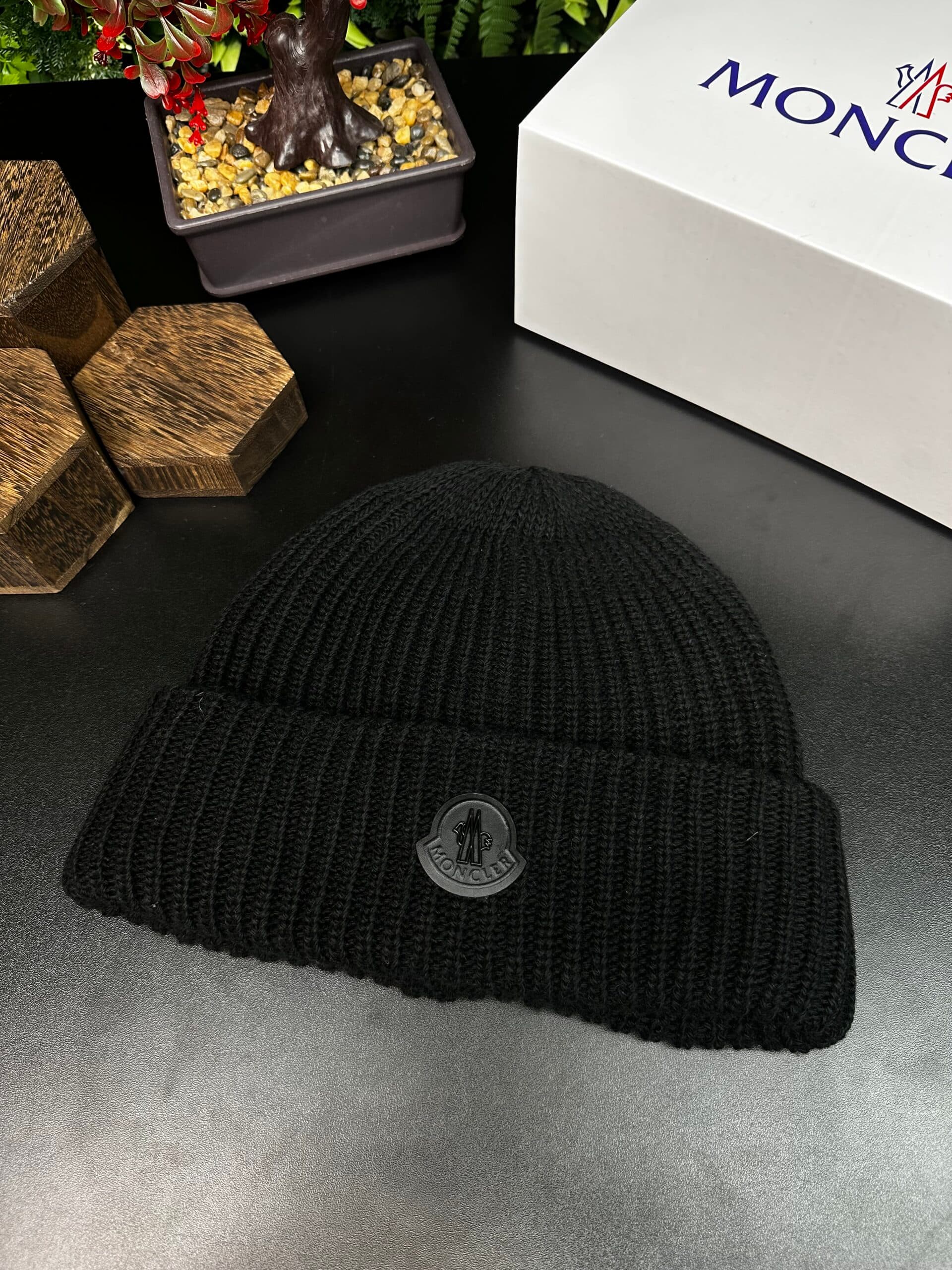 Moncler Black Logo Wool Beanie Black
